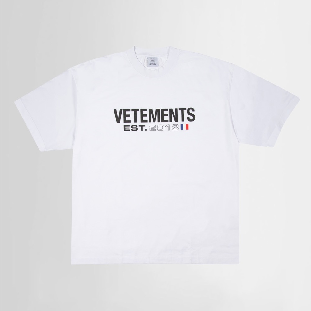 Vetements unisex Flag Logo Tshirt